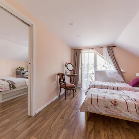 Apartman Apartma Summer Garden