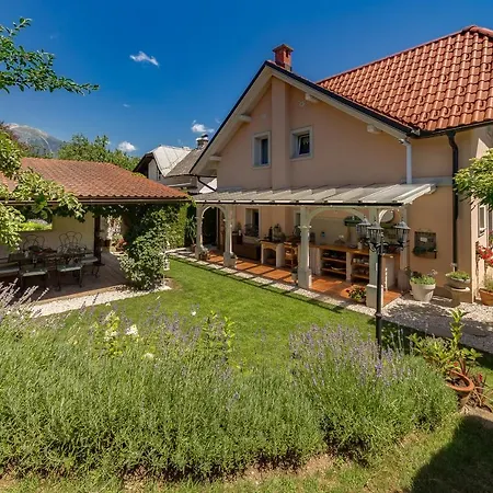 Apartma Summer Garden Apartman Bled