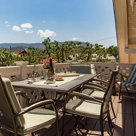 Apartma Summer Garden *