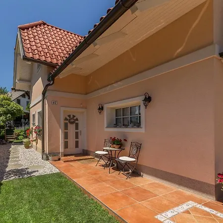 Appartement Apartma Summer Garden *