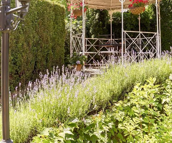 Apartma Summer Garden *